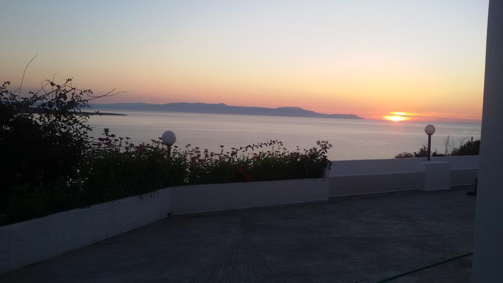 Kalathas Sunset Villa Екстериор снимка